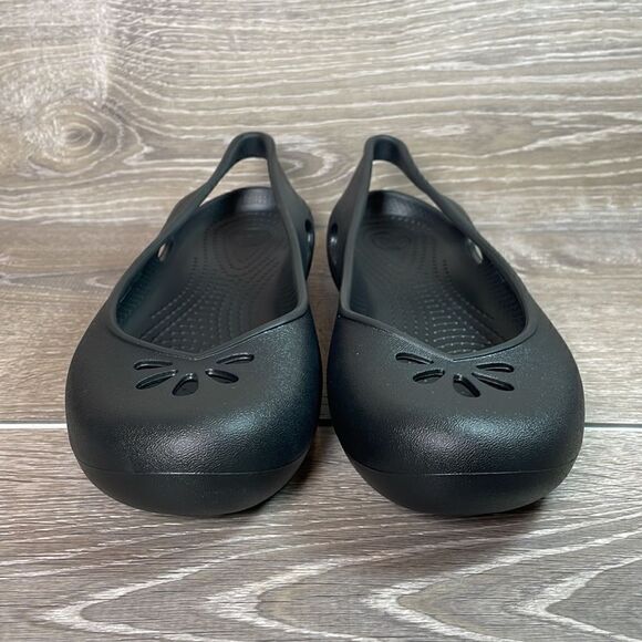Crocs Taylor Slingback Slip On Women’s Size 9 Black Rubber Comfort Flat Sandals - Picture 2 of 11
